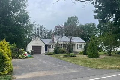 3 Paxton Rd
