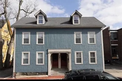 8 Allen St #3