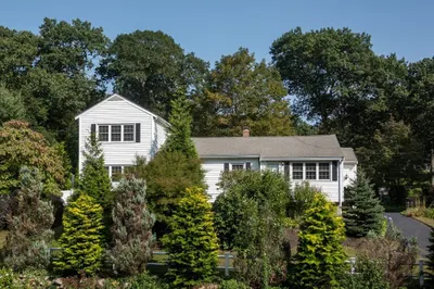145 Pond St