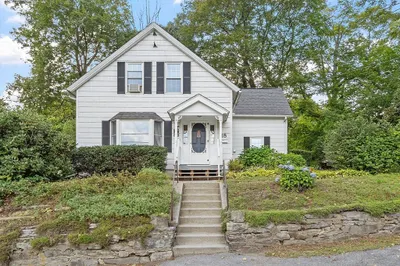 18 Brown St