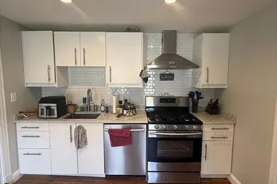 110 Quincy Ave #3