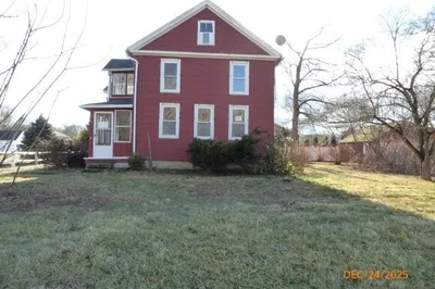49 South St