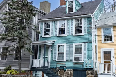 31 Mugford St #3 1