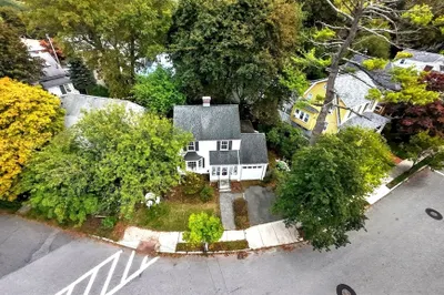 203 Ashcroft Rd