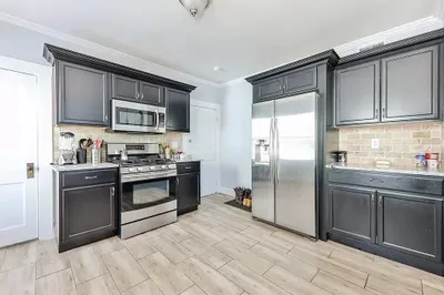 55 Whitten St #1