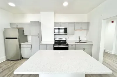 8 Kenwood St #5