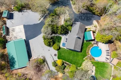 35 Durham Drive 1