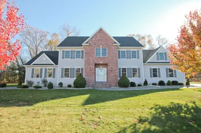57 Windermere Dr 1