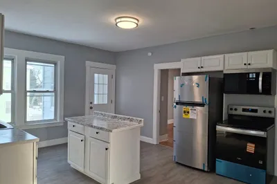14 Florence St #3 1
