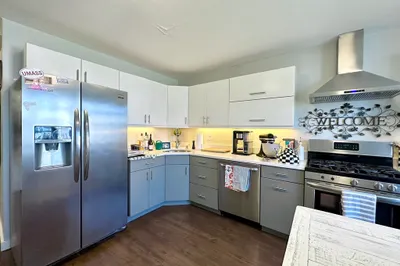 180 K St #2