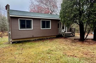 381 Town Farm Rd 1