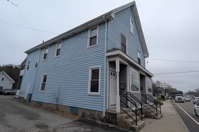 716 Main St #1R