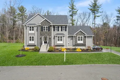39 Fieldstone Ln 1