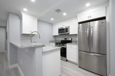245 Elm St #203 1