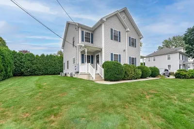 9 Wood Ave #9 1