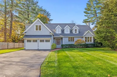 25 Brookdale Ave 1