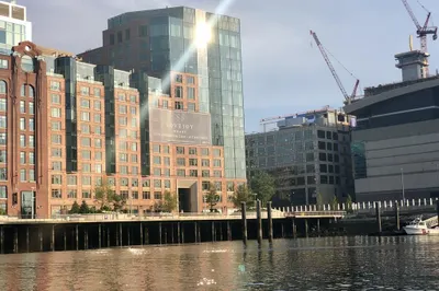 100 Lovejoy Wharf #6E 1