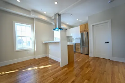 18 Winchester St #9 1
