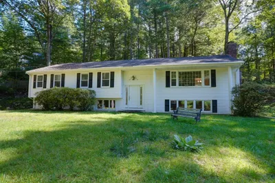 560 Old Harvard Rd
