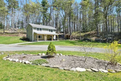 24 Old Main Rd
