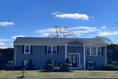 585 N Eastern Ave 1