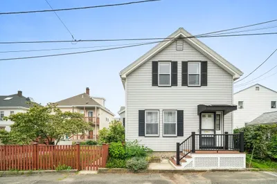 14 Hills Ct