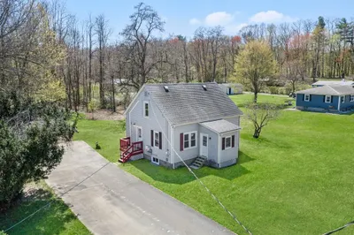 30 Gunn Rd 1