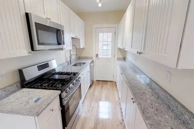 25 Macarthur St #2