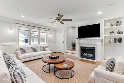 22 Hawthorne Street #2 1