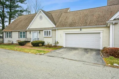 4 Turtle Brook Way