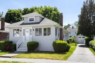 11 Newfield St 1