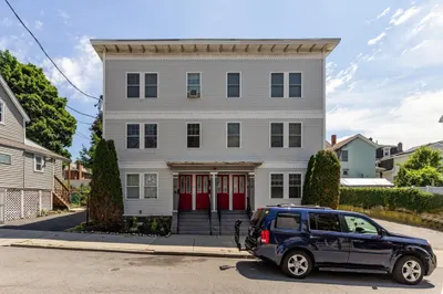 30 Tufts Ave #B 1
