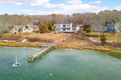 23 N Bournes Pond Rd 1
