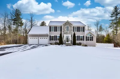 19 Hamel Cir
