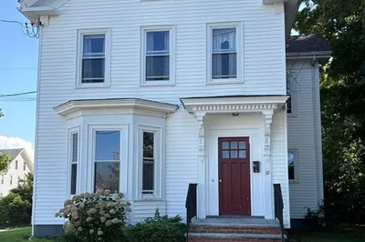 32 Cottage St #1