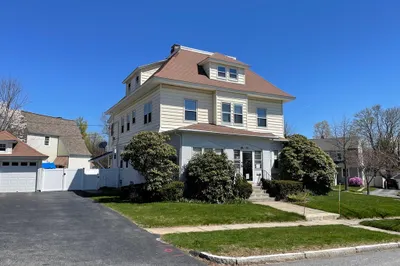 12 Bay State Rd