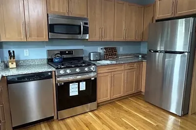 29-31 Morton St #38