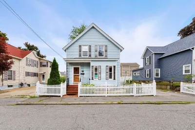 12 Puffer St