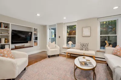 43 Rutland Square #1 1