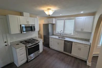 185 Riverside Ave #185 1