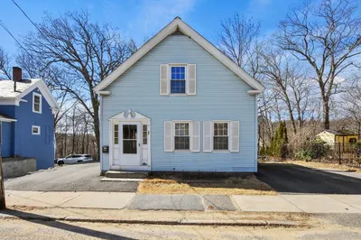97 Ashburnham St 1