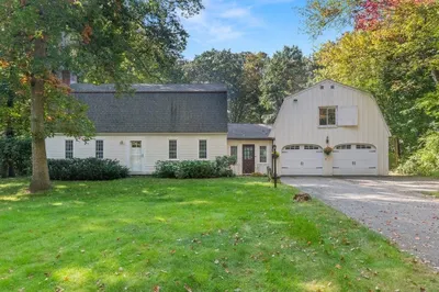 38 Pleasant St
