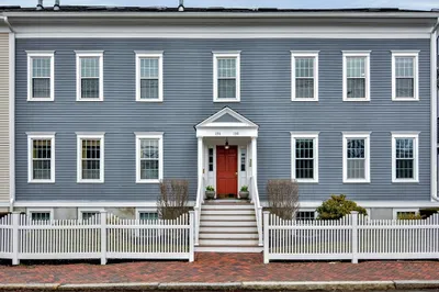 136 High St #4