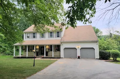 43 Mendon Rd
