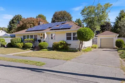 4 Oakhurst Rd 1