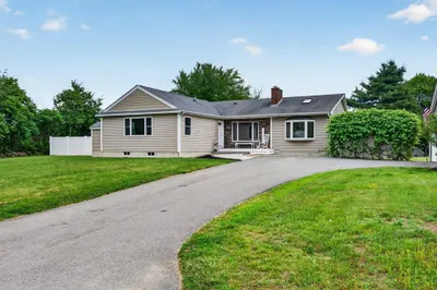 38 Brown Ave 1