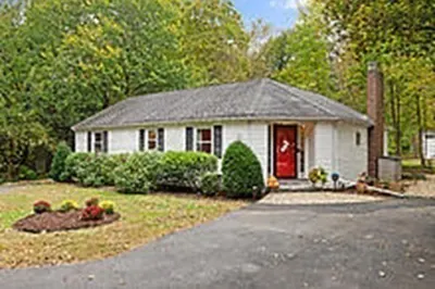 89 Brook Rd