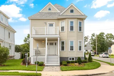 338 Pleasant St #1 1