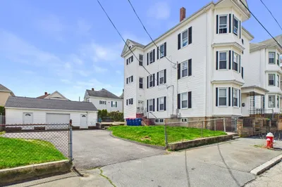 32 Sagamore St 1