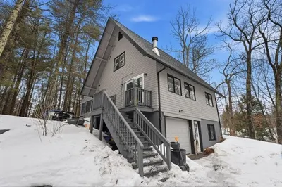 2 Fenton St